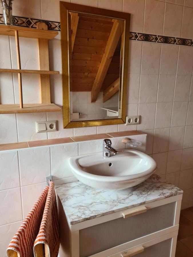 Ferienwohnung Helga Thalmassing  Εξωτερικό φωτογραφία