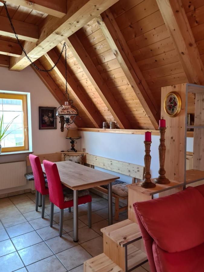 Ferienwohnung Helga Thalmassing  Εξωτερικό φωτογραφία